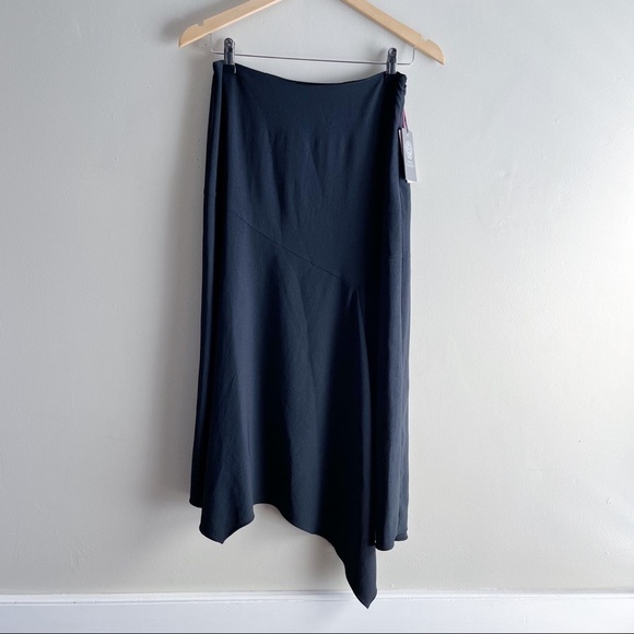 NWT Vince Camuto • Asymmetrical Hem Flowy Midi Skirt in Black, Size 0 - Picture 2 of 10